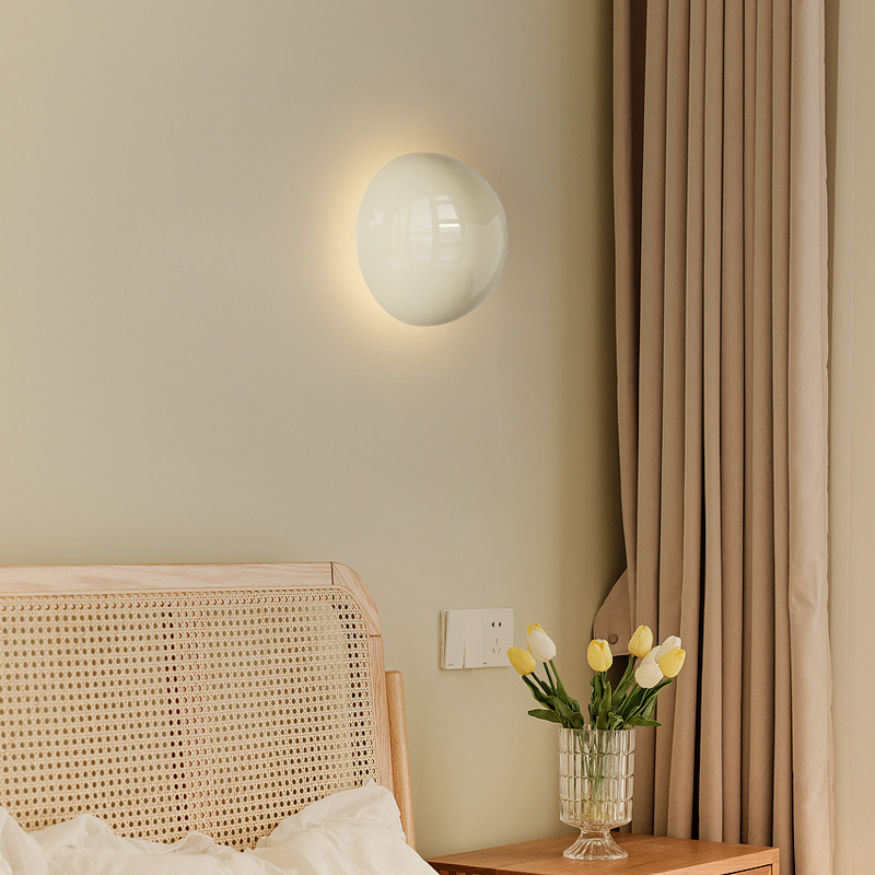 Minimalistyczne lampy ścienne  – Light Switch recenzja i cena